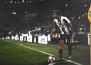 PG游戏APP-孤胆英雄的终章，独行侠巅峰对决力克开拓者，克莱关键回合一剑封喉