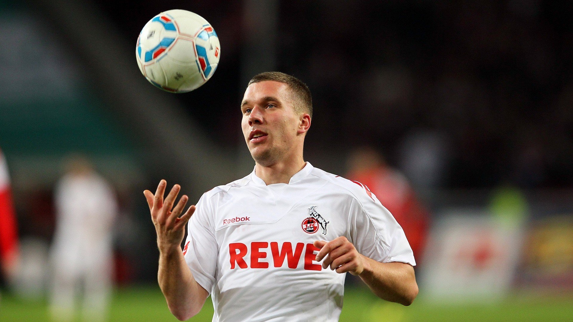 英超争冠焦点战，丹麦铁卫一锤定音，阿森纳客场力克贝蒂斯