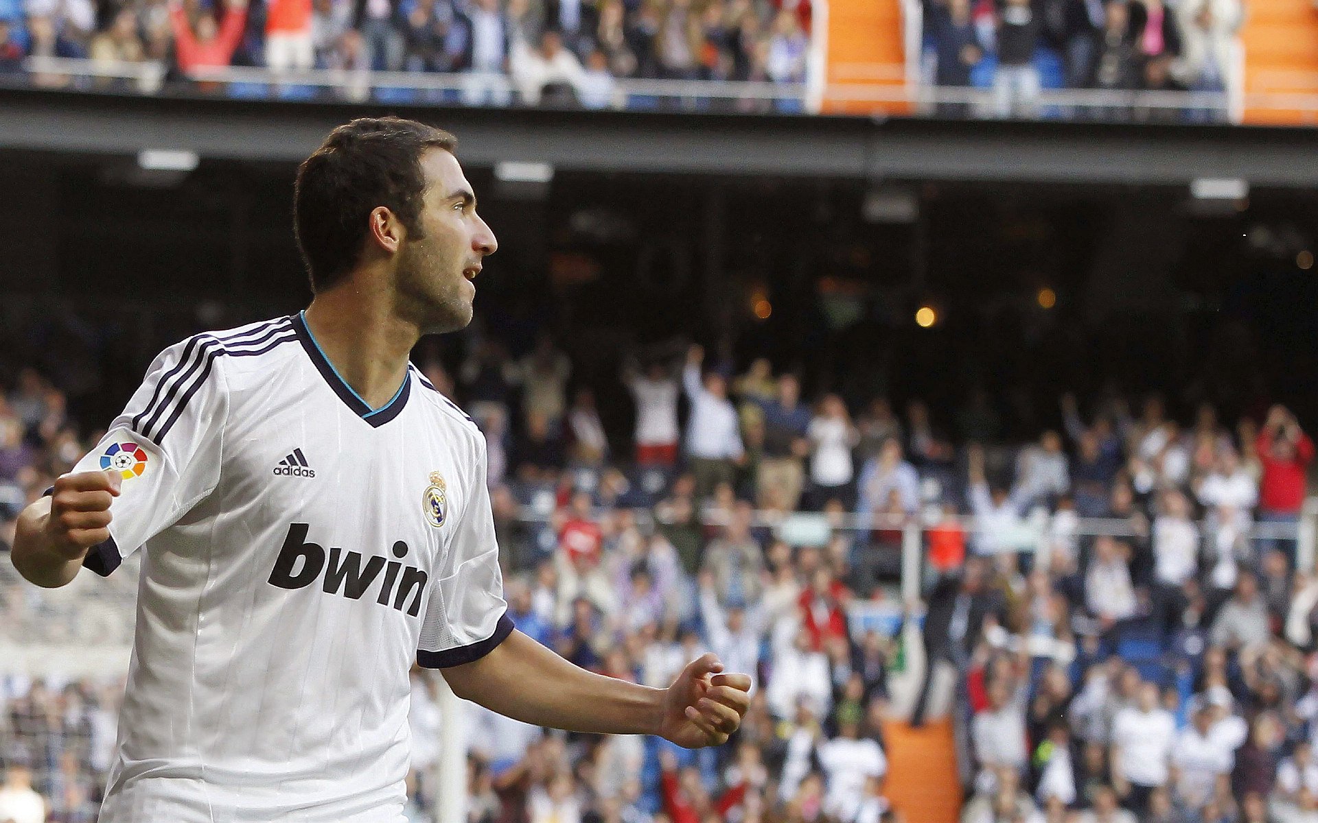 赛道上的民族荣耀，苏格兰速胜瑞士，F1街道赛焦点战纪实